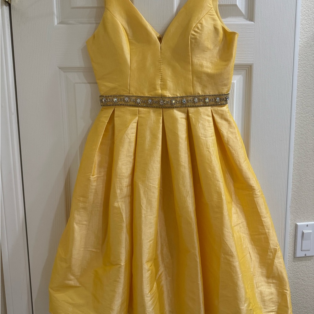 Size Small (size 2-4)- A-Line Pleaded Yellow Dress With Beaded/rhinestone Belt.